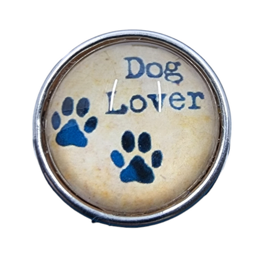 Saying "Dog Lover" Paw Print Snap