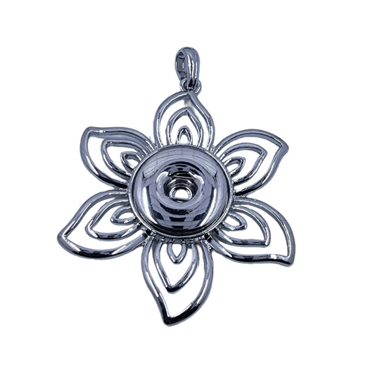 Flower Snap Silver Necklace